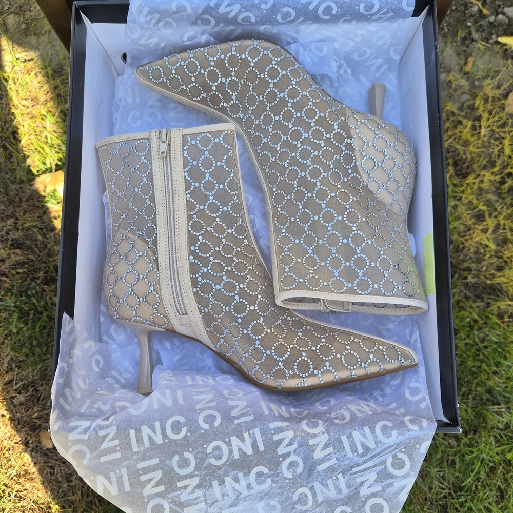 Special Edition, INC Ankle Booties with Rhinestone Circle Pattern ⭐️⭐️ Elegant!